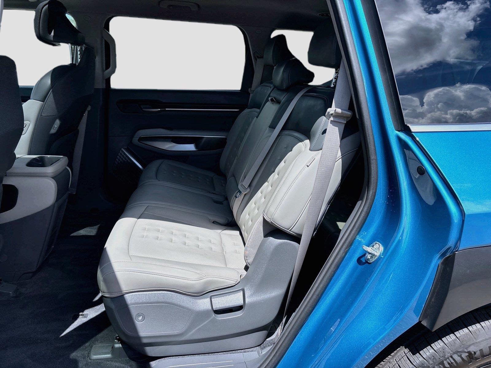 2024 Kia EV9 Wind