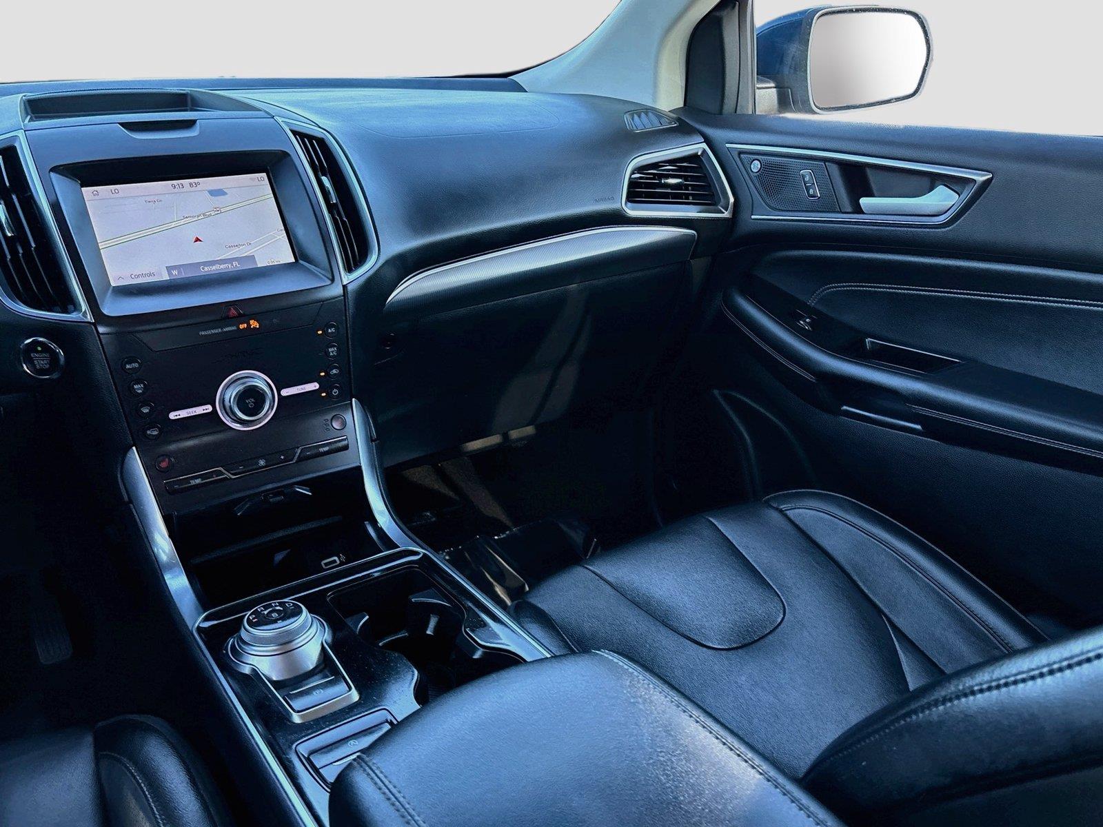 2020 Ford Edge Titanium