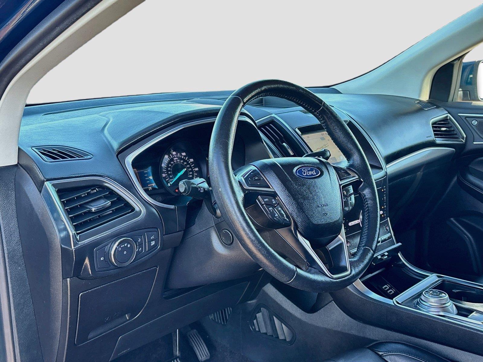 2020 Ford Edge Titanium