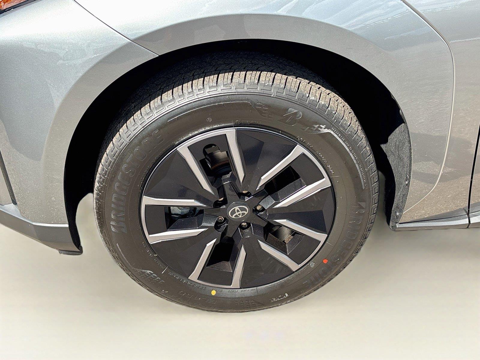 2026 TOYOTA BZ XLE/LIMITED