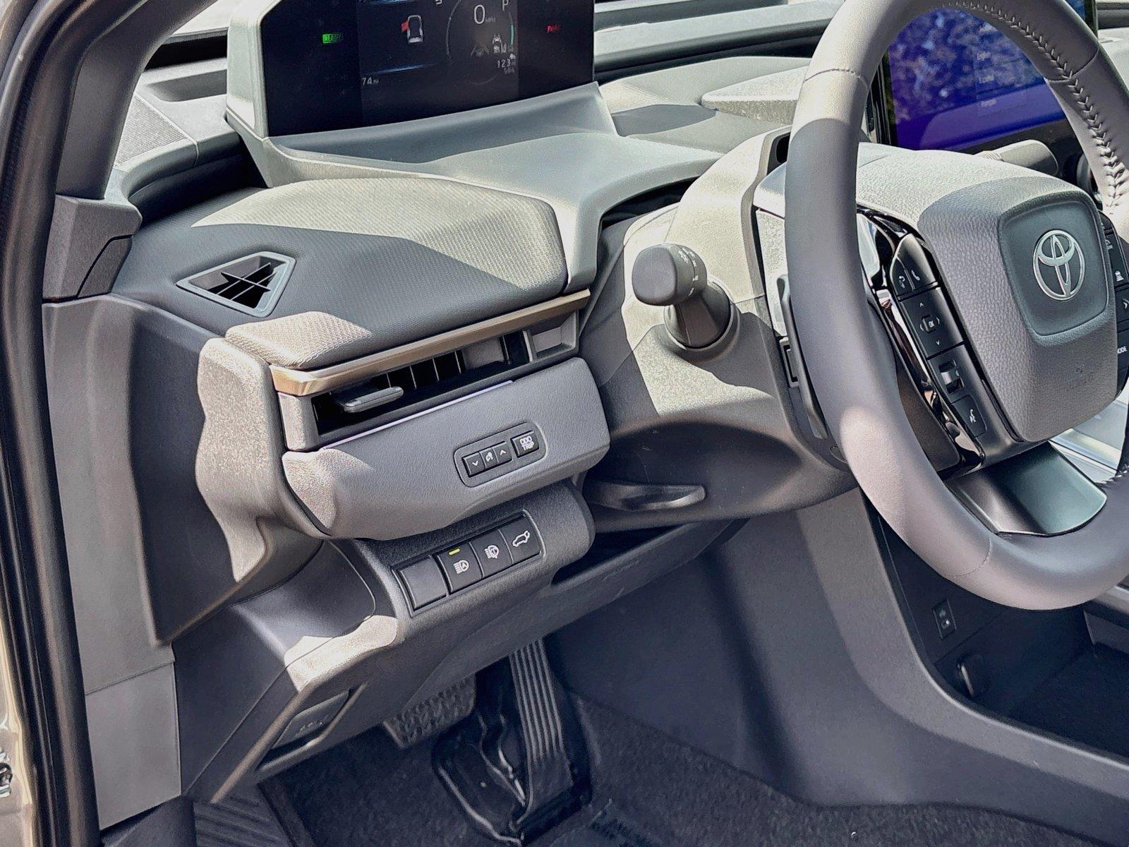 2026 TOYOTA BZ XLE/LIMITED