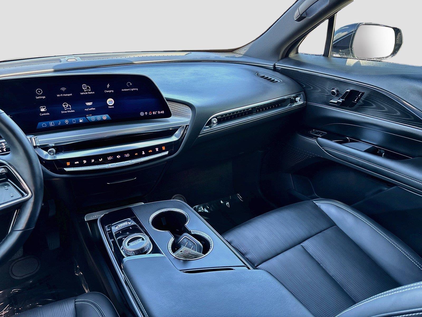 2024 Cadillac LYRIQ Luxury