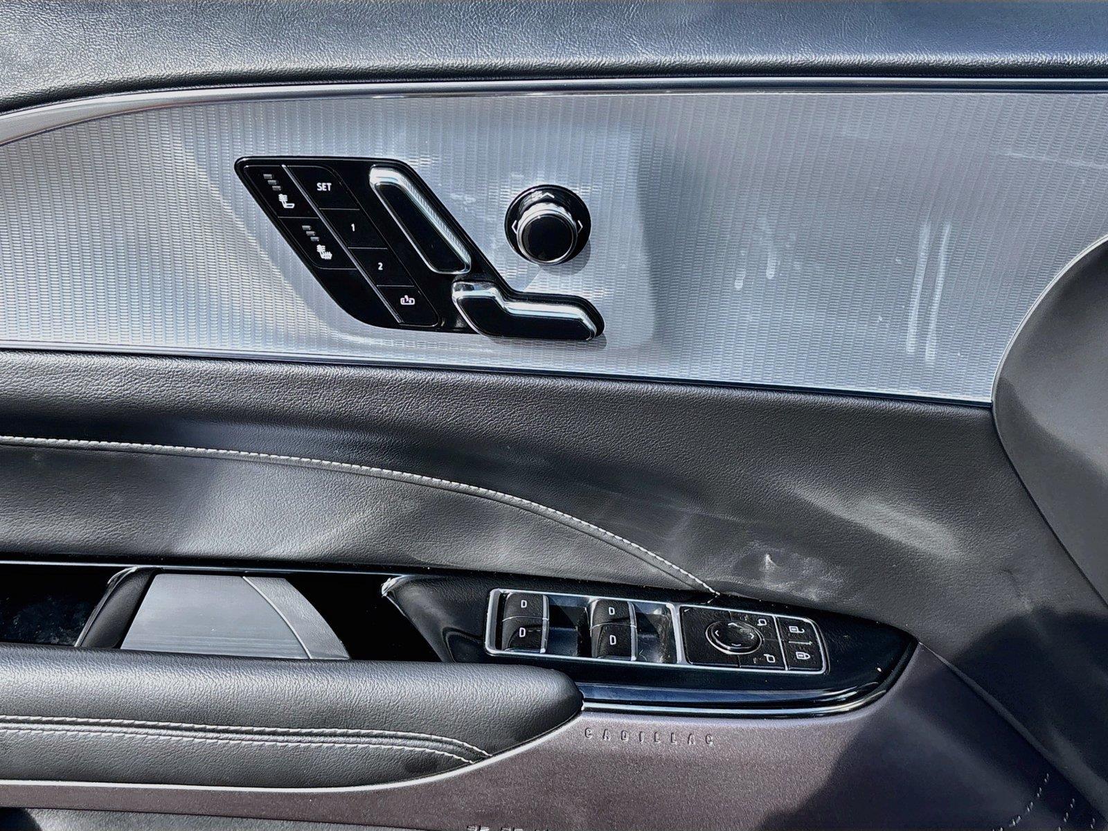 2024 Cadillac LYRIQ Tech