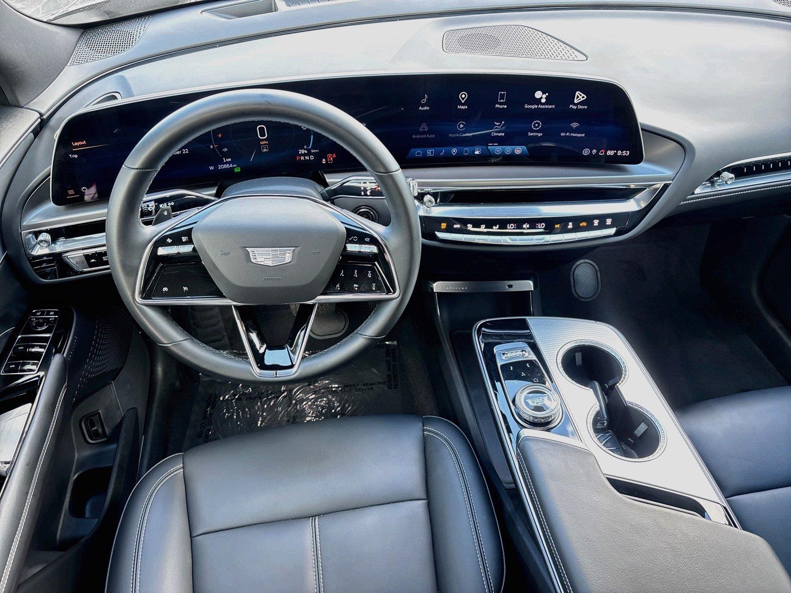 2024 Cadillac LYRIQ Tech