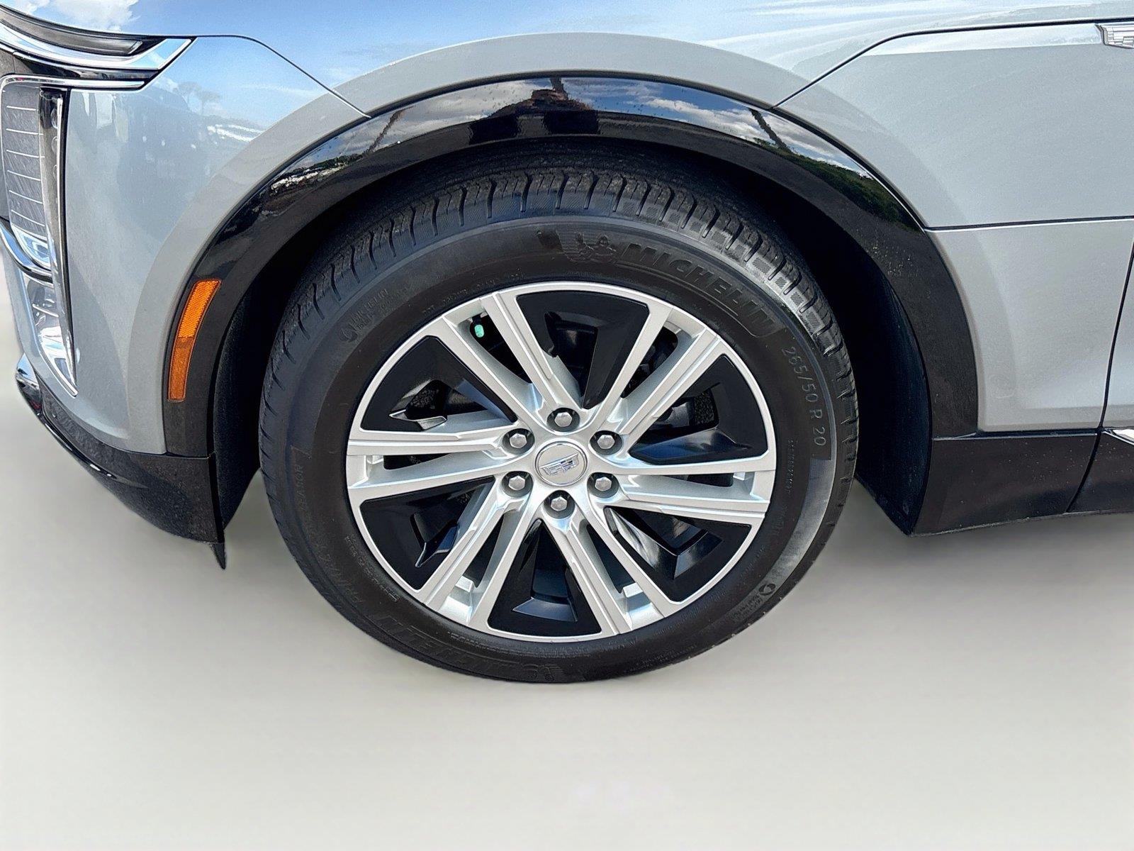 2024 Cadillac LYRIQ Tech