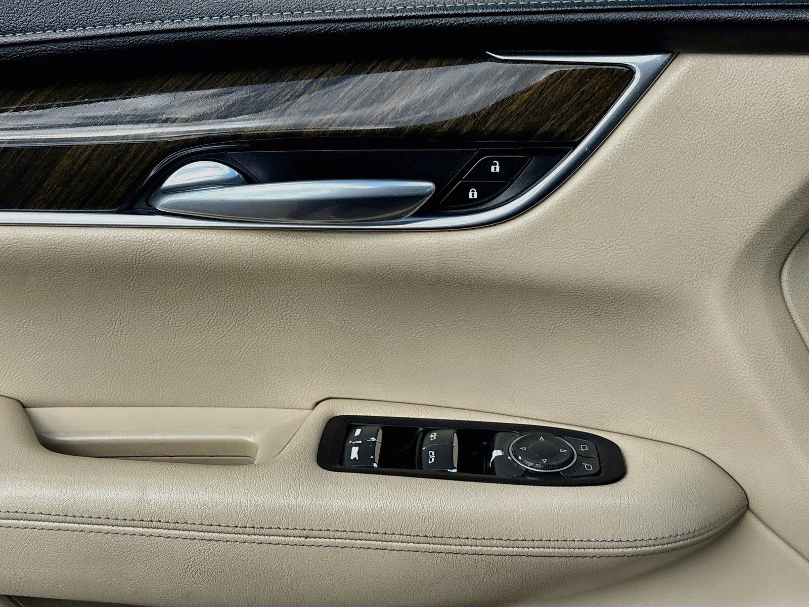 2017 Cadillac XT5 FWD