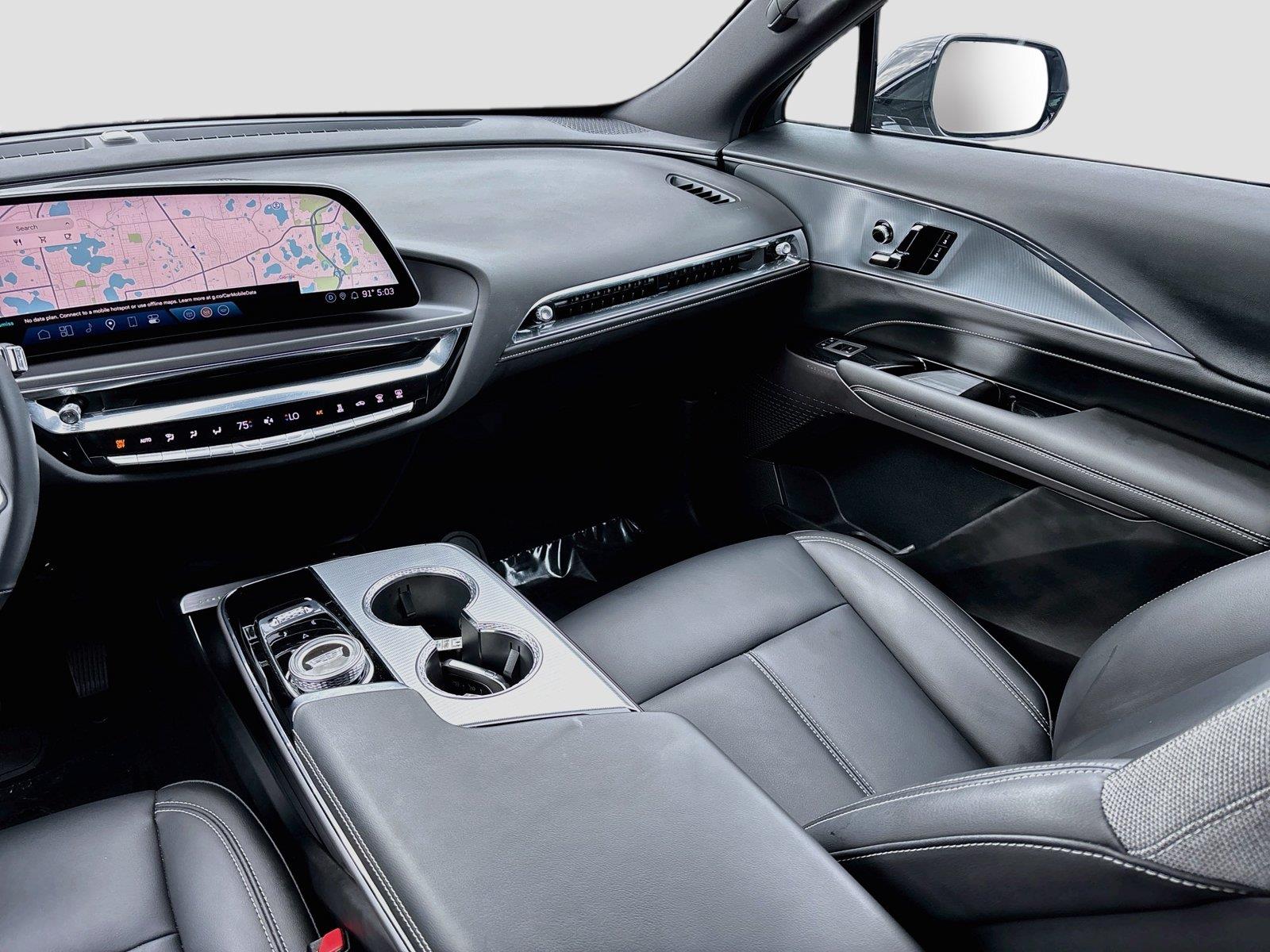 2024 Cadillac LYRIQ Tech