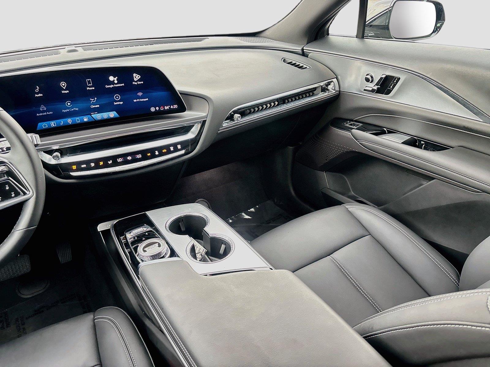 2024 Cadillac LYRIQ Tech