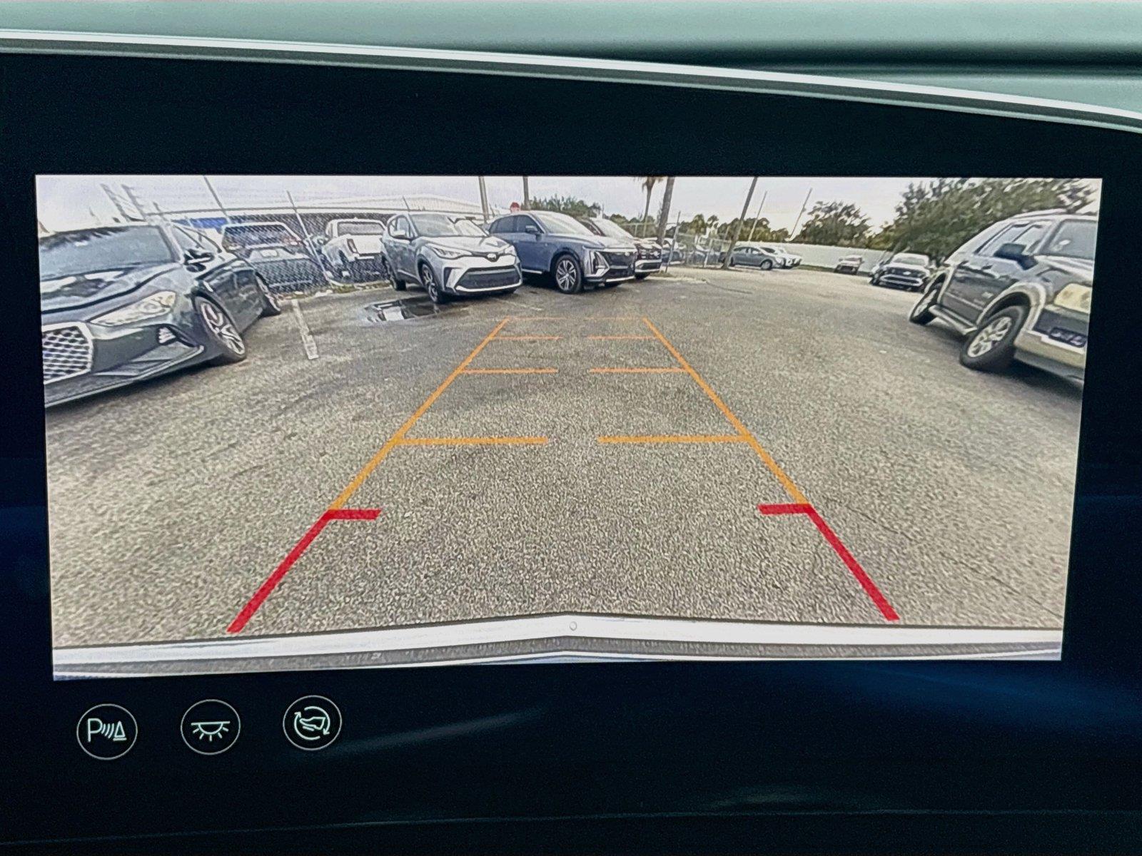 2024 Cadillac LYRIQ Tech