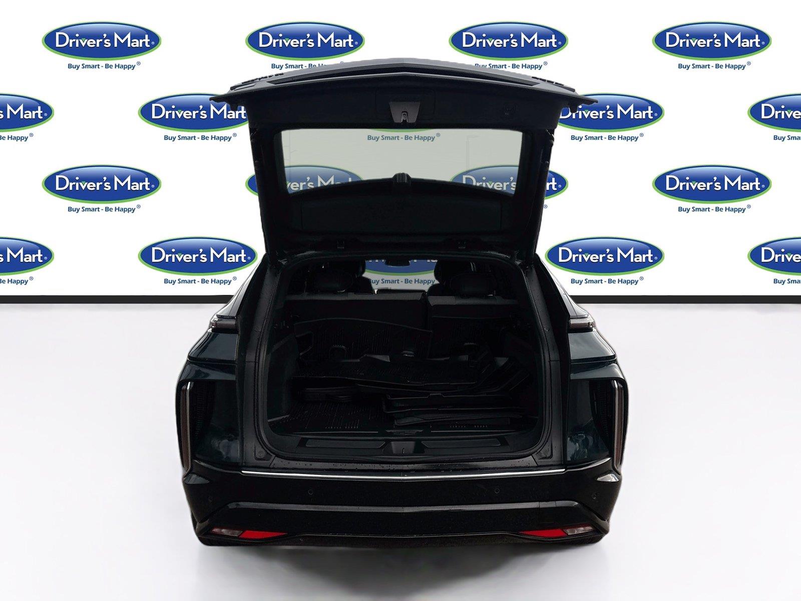 2024 Cadillac LYRIQ Tech