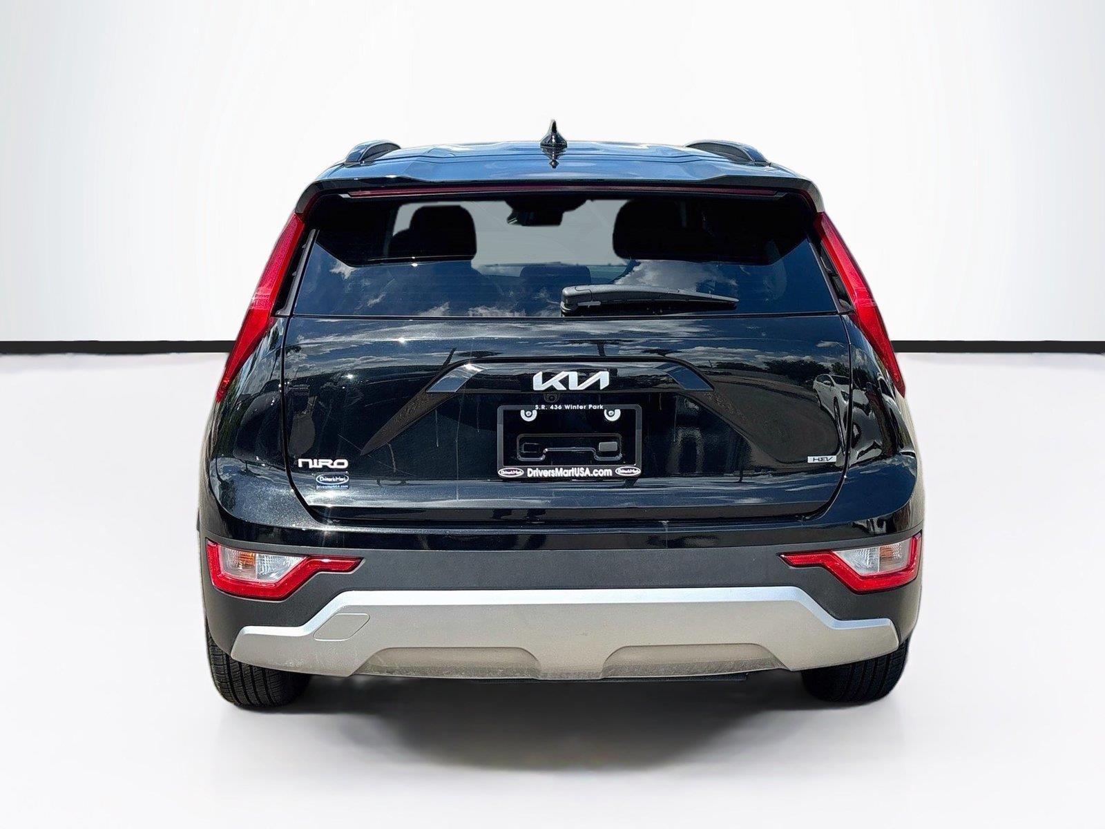 2025 Kia Niro LX