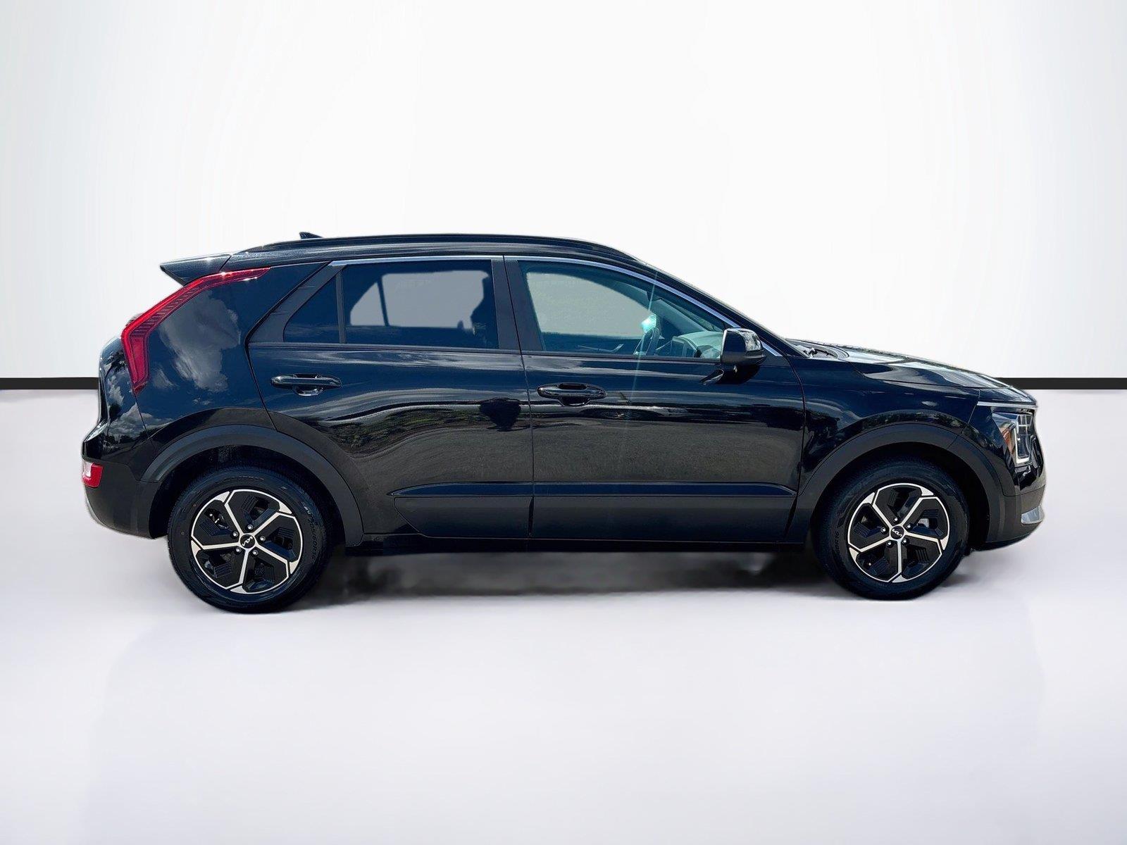 2025 Kia Niro LX