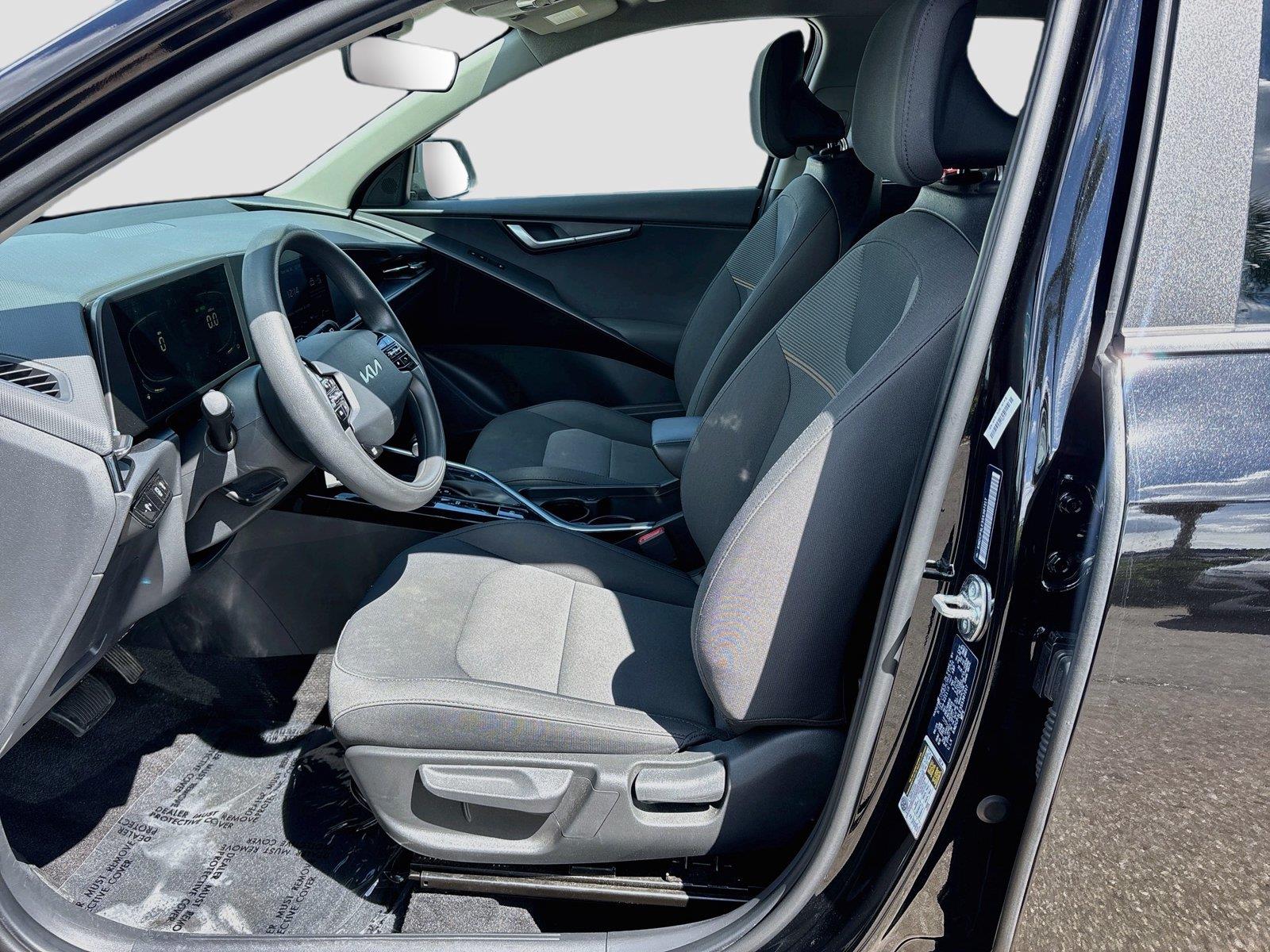 2025 Kia Niro LX