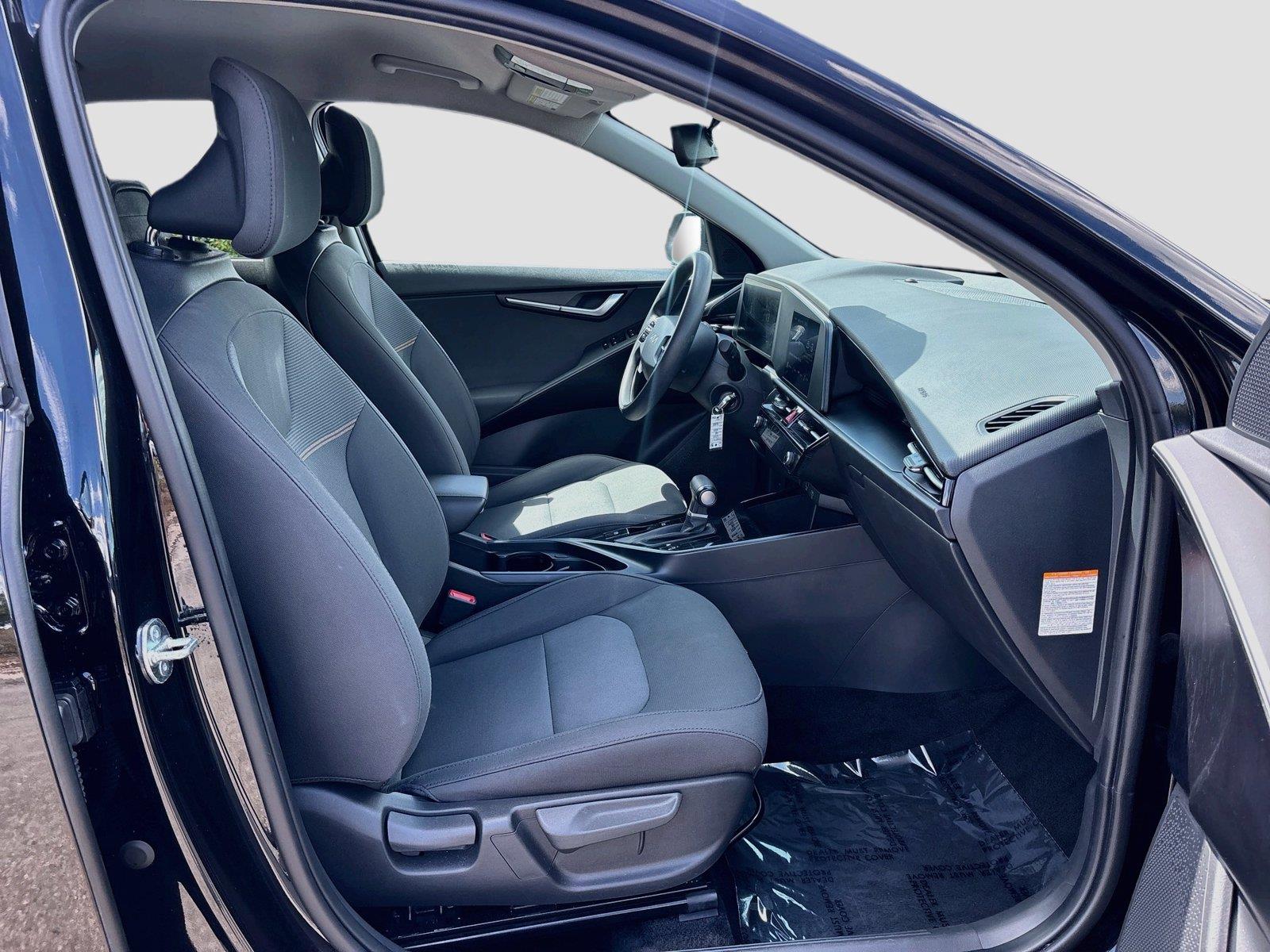 2025 Kia Niro LX