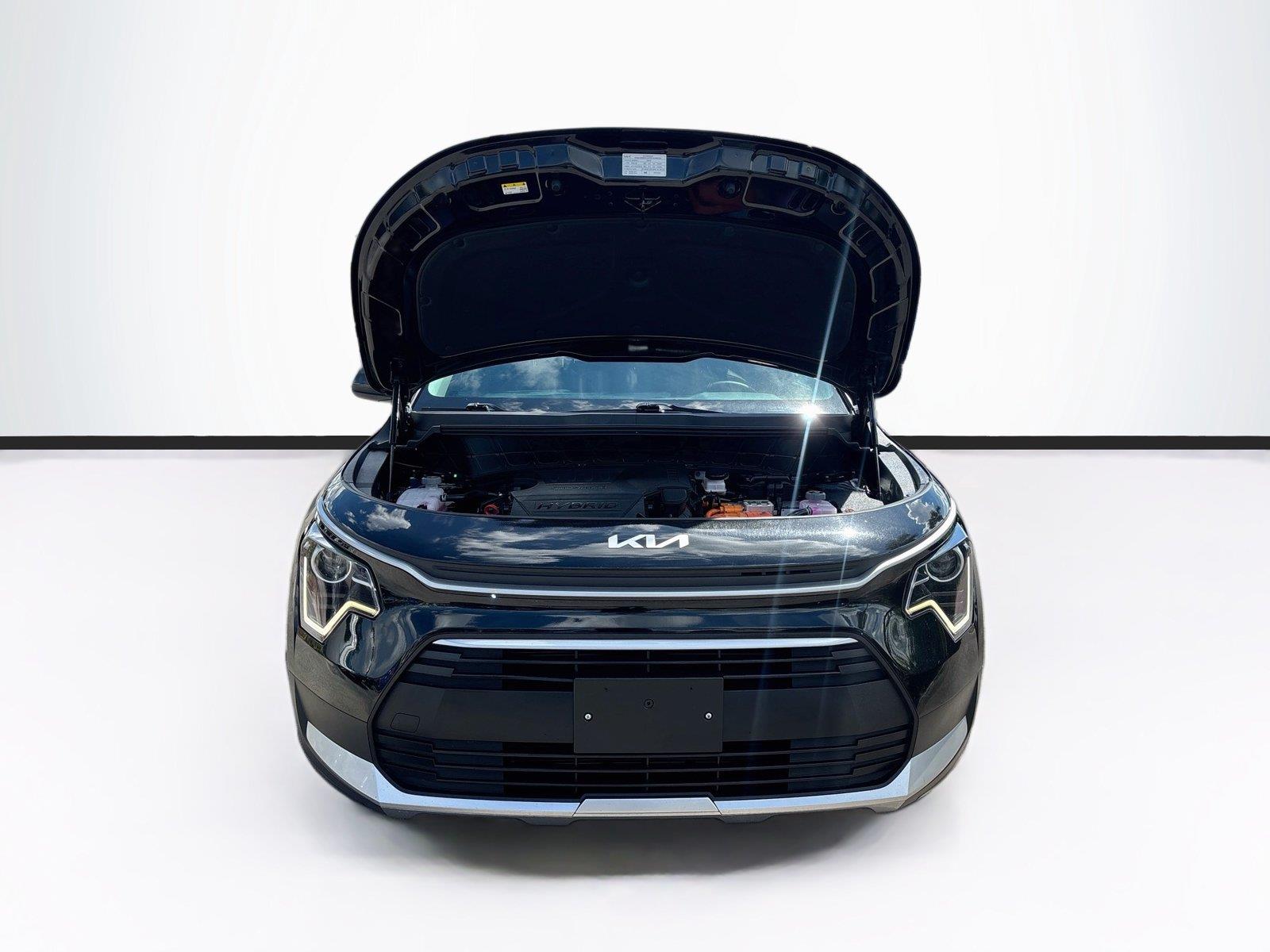 2025 Kia Niro LX
