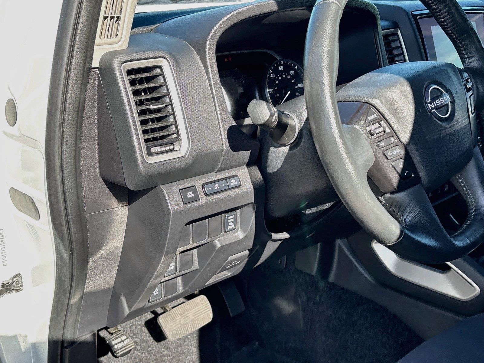 2024 Nissan Frontier SV