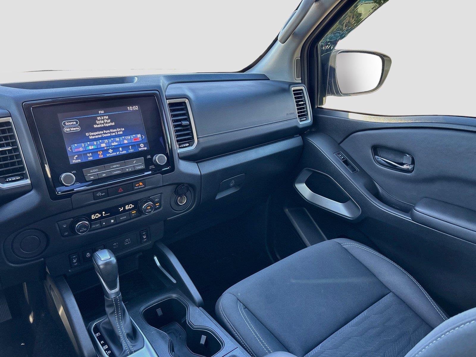 2024 Nissan Frontier SV