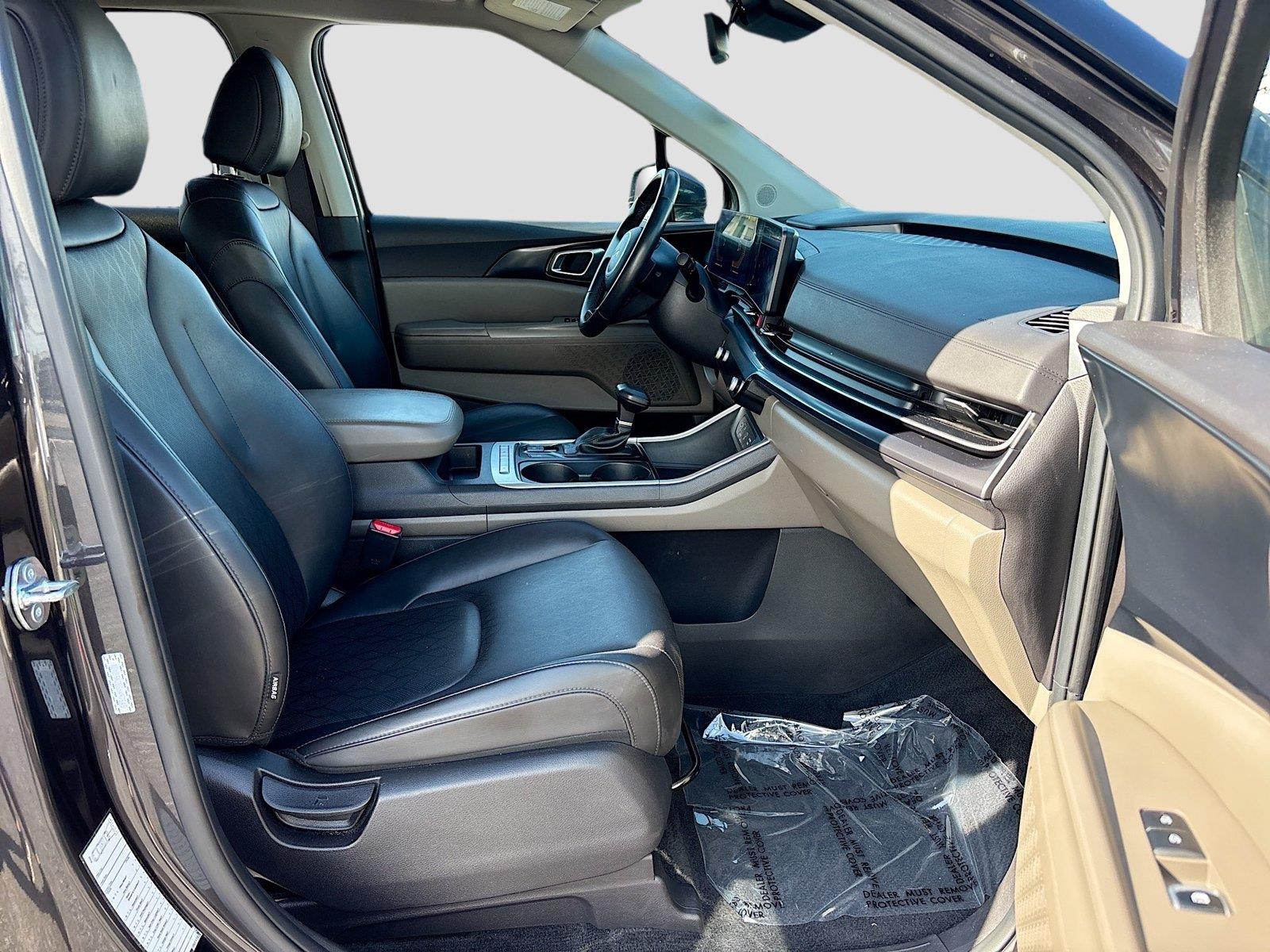 2025 Kia Carnival LXS