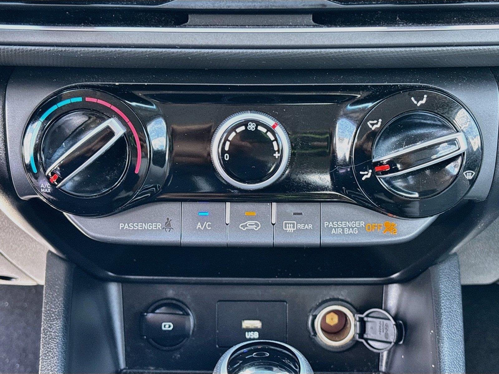 2023 Hyundai Kona SE