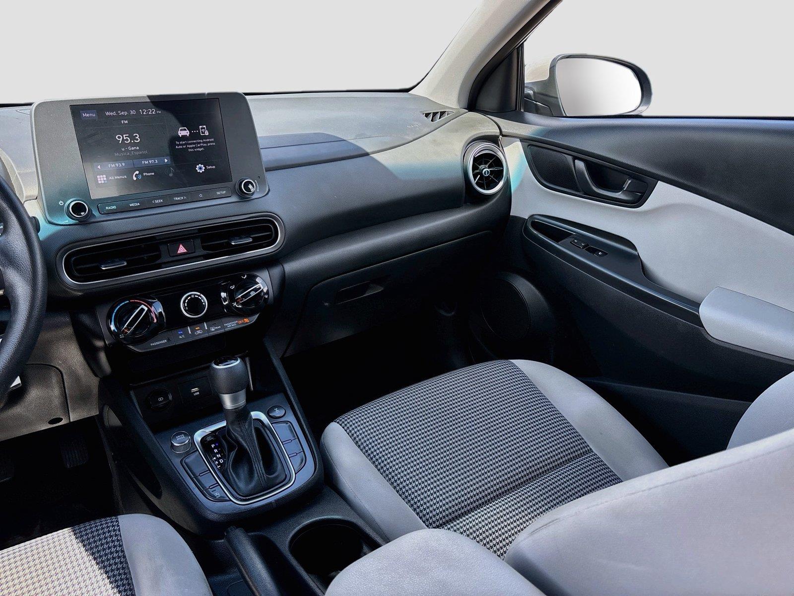 2023 Hyundai Kona SE