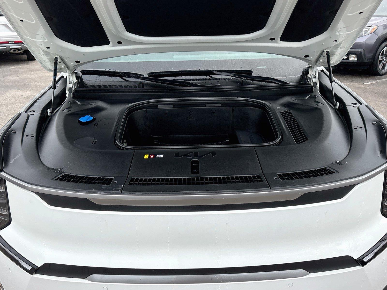 2024 Kia EV9 Light Long Range