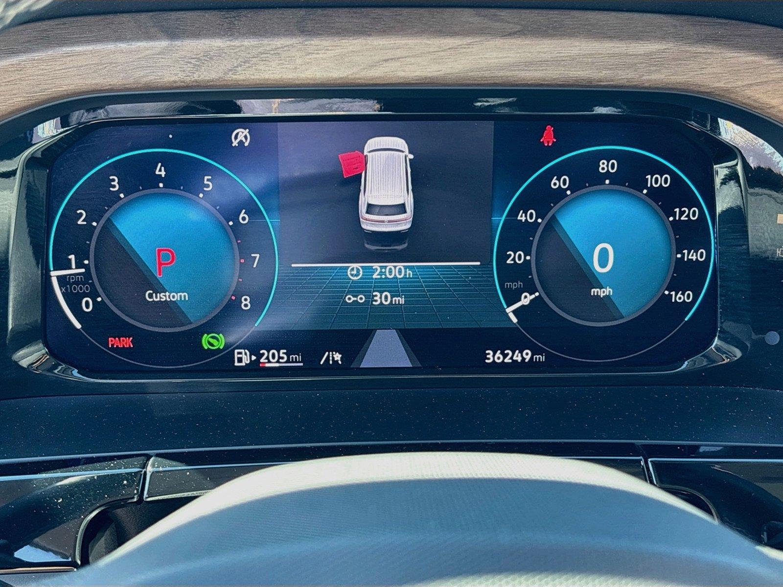 2024 Volkswagen Atlas 2.0T SE w/Technology