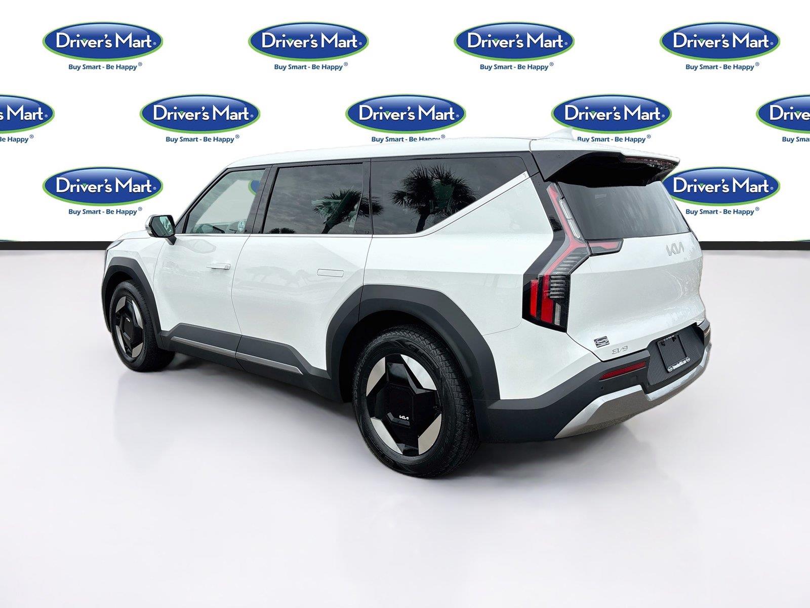 2024 Kia EV9 Light Long Range