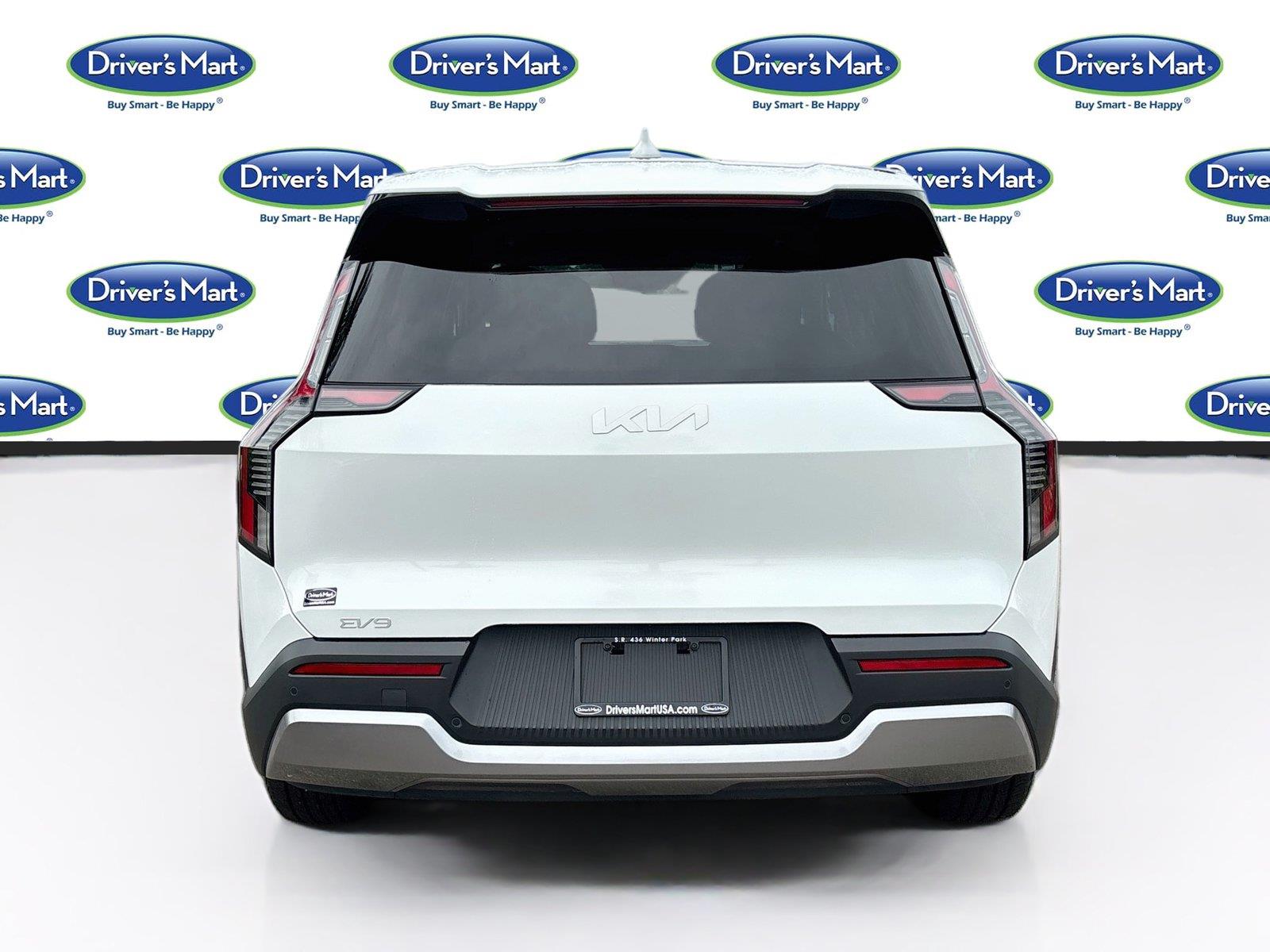 2024 Kia EV9 Light Long Range