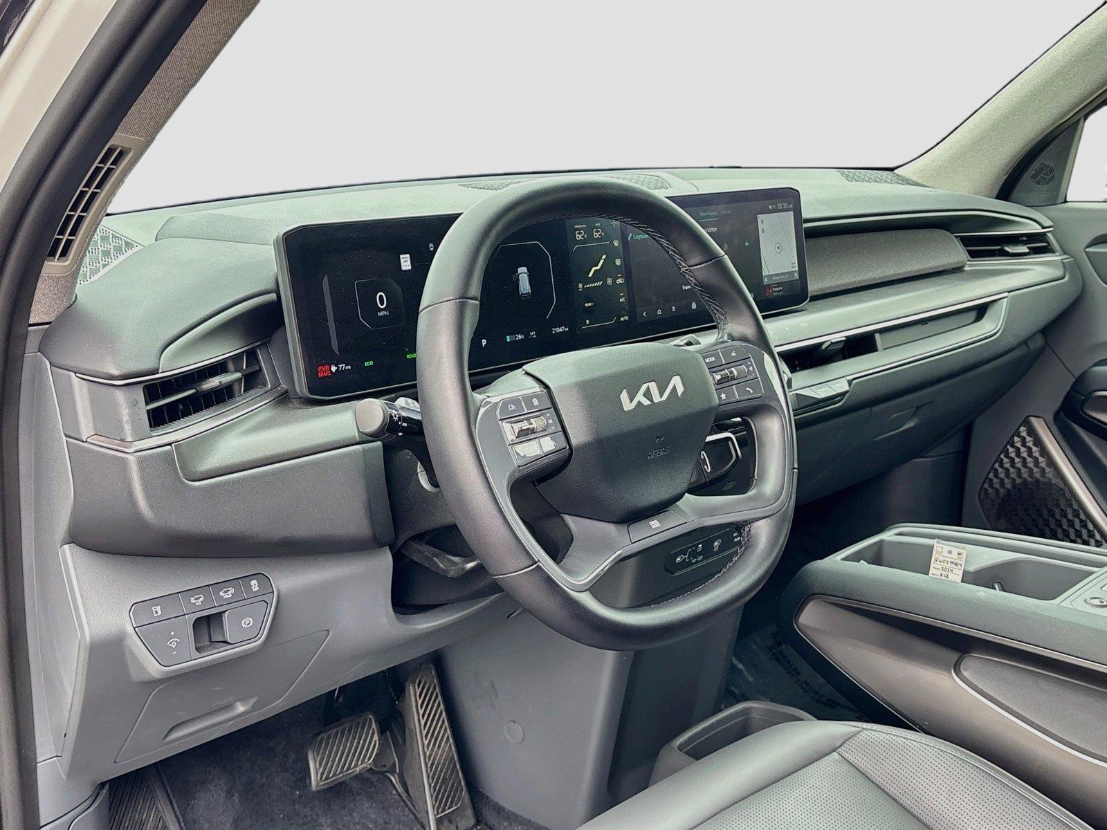 2024 Kia EV9 Light Long Range