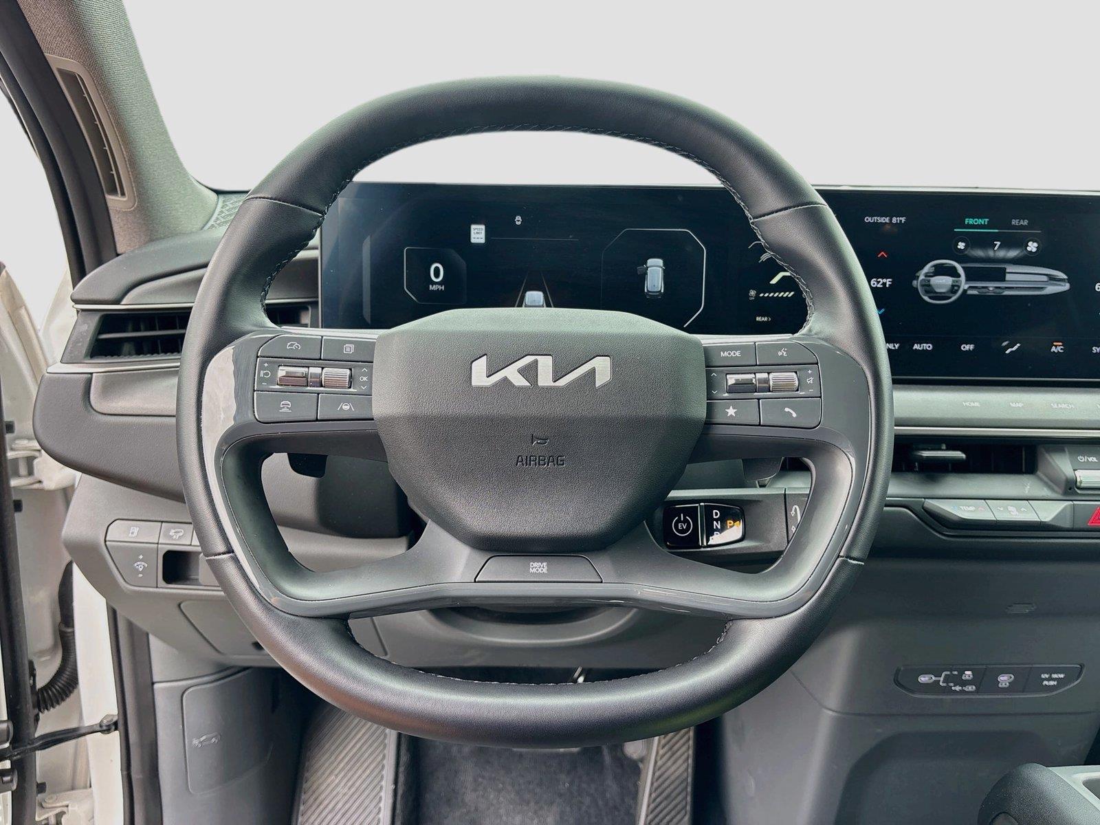 2024 Kia EV9 Light Long Range