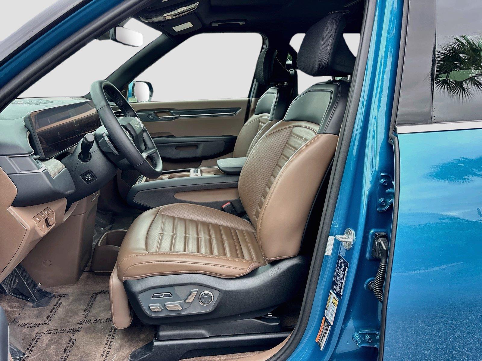 2024 Kia EV9 Land
