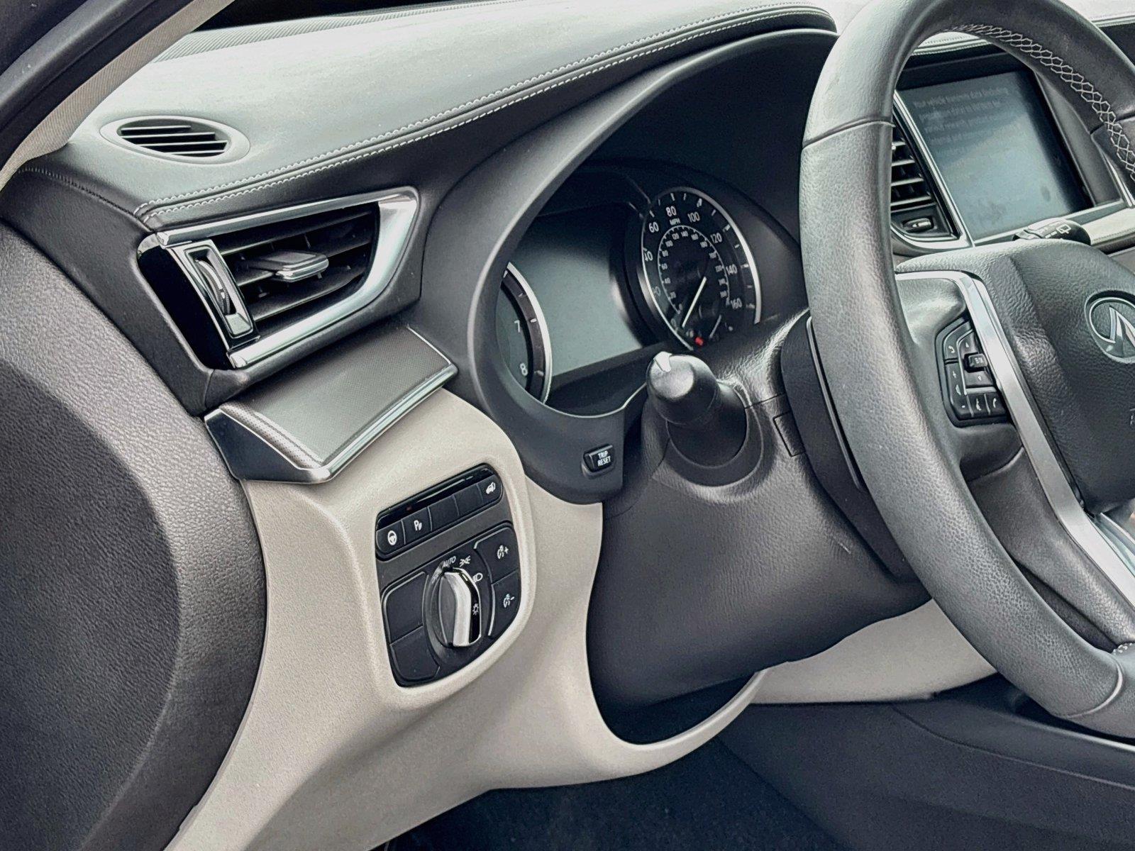 2023 INFINITI QX50 LUXE