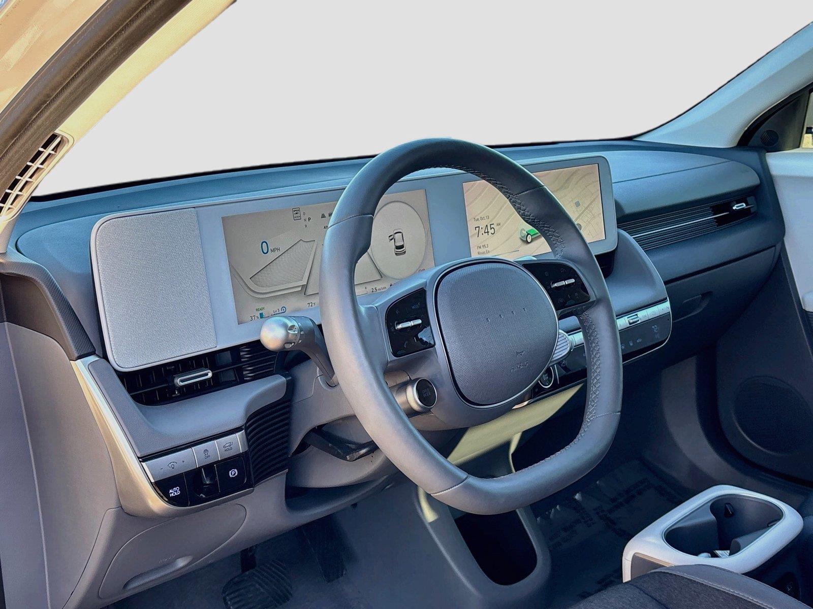 2024 Hyundai IONIQ 5 SEL