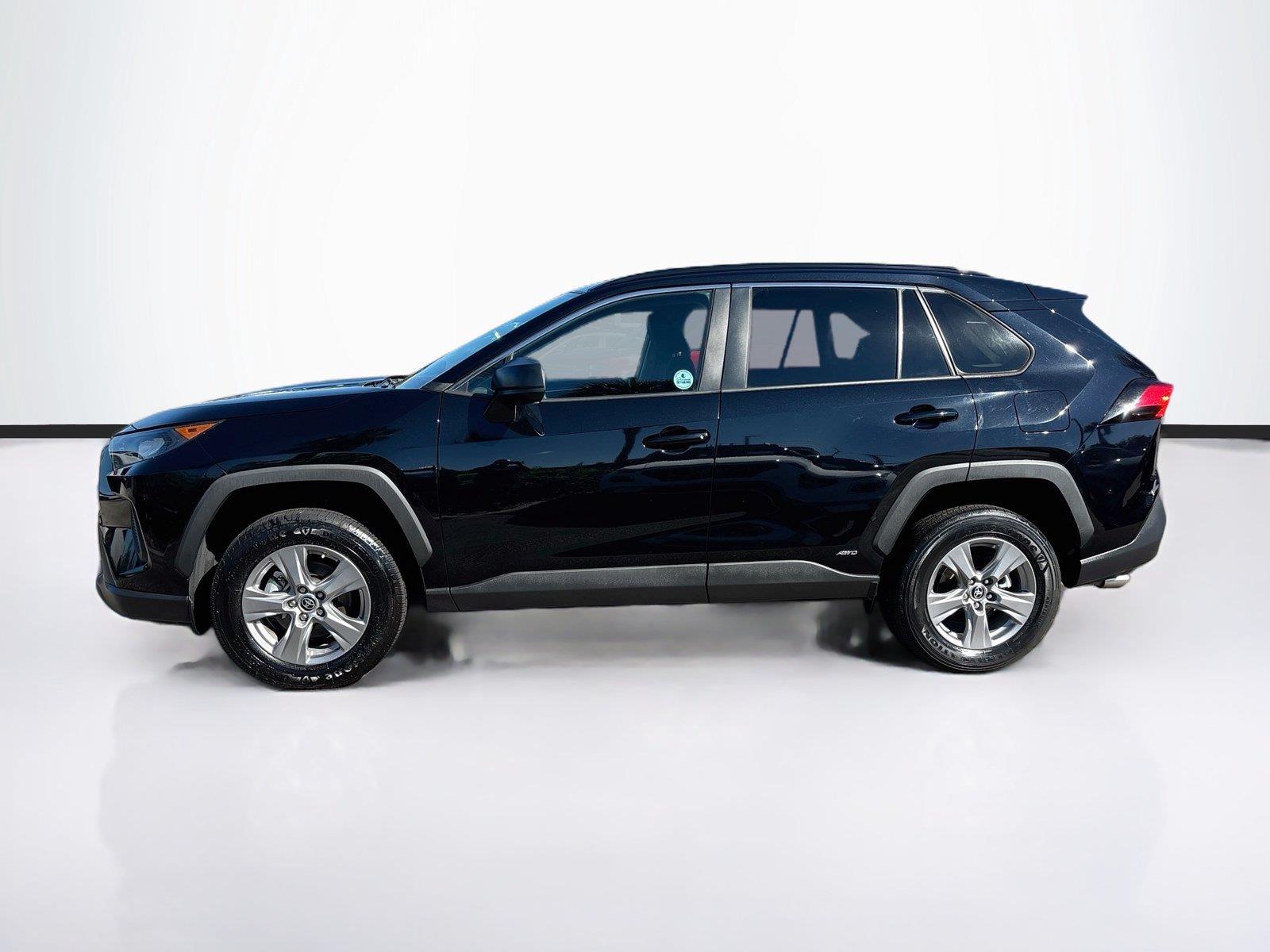 2022 Toyota RAV4 Hybrid LE