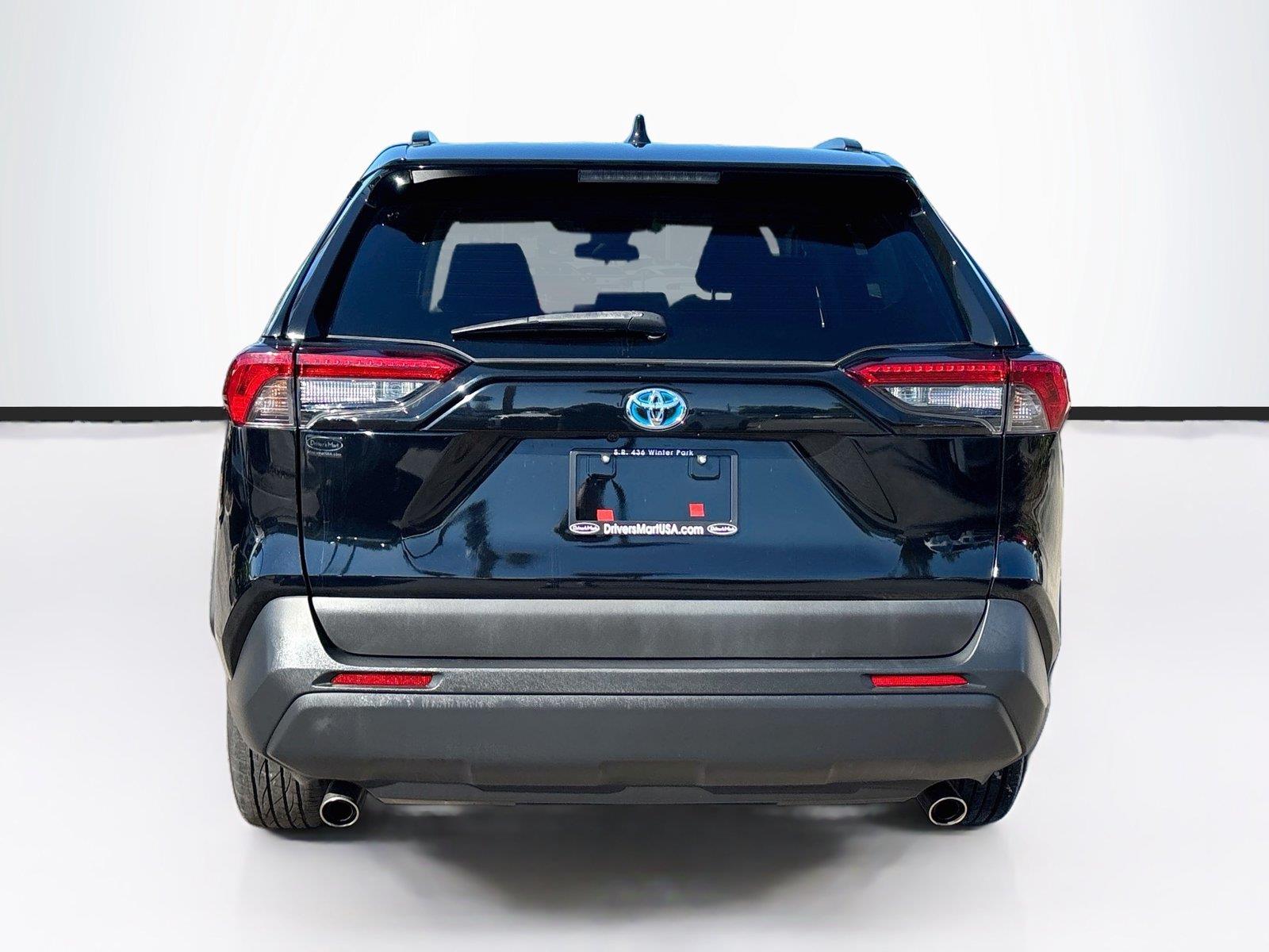 2022 Toyota RAV4 Hybrid LE