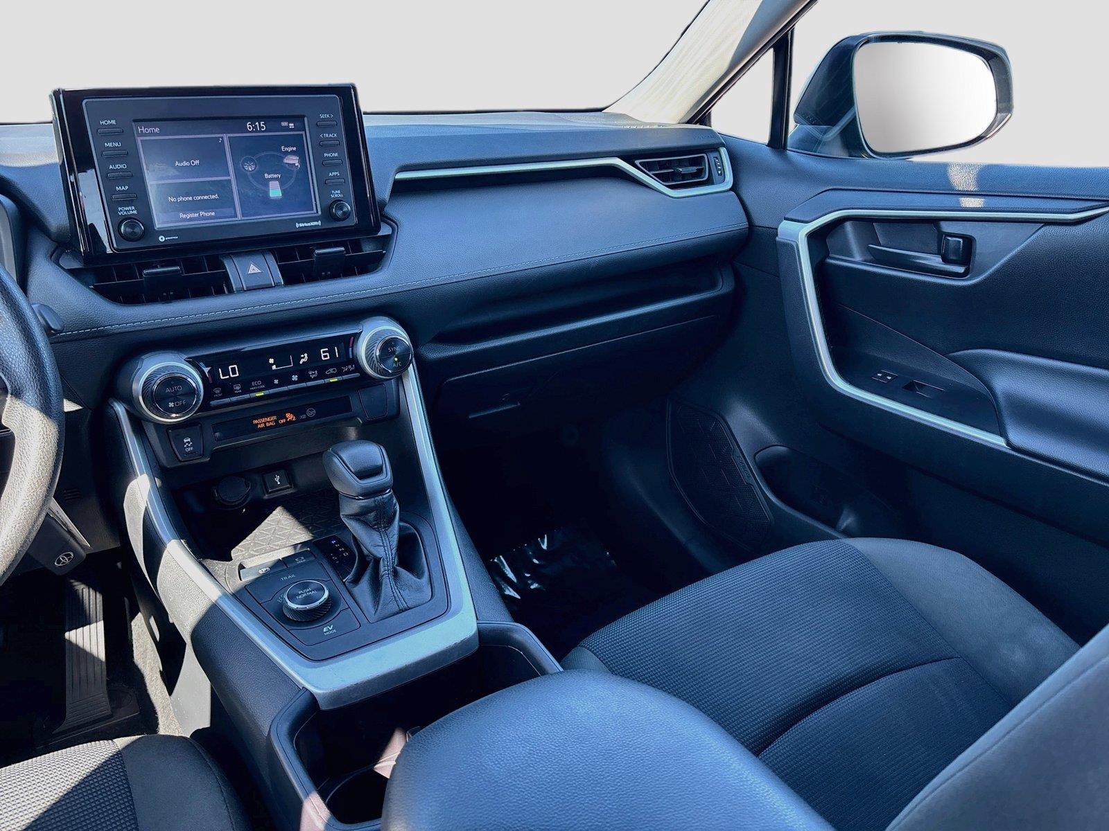 2022 Toyota RAV4 Hybrid LE