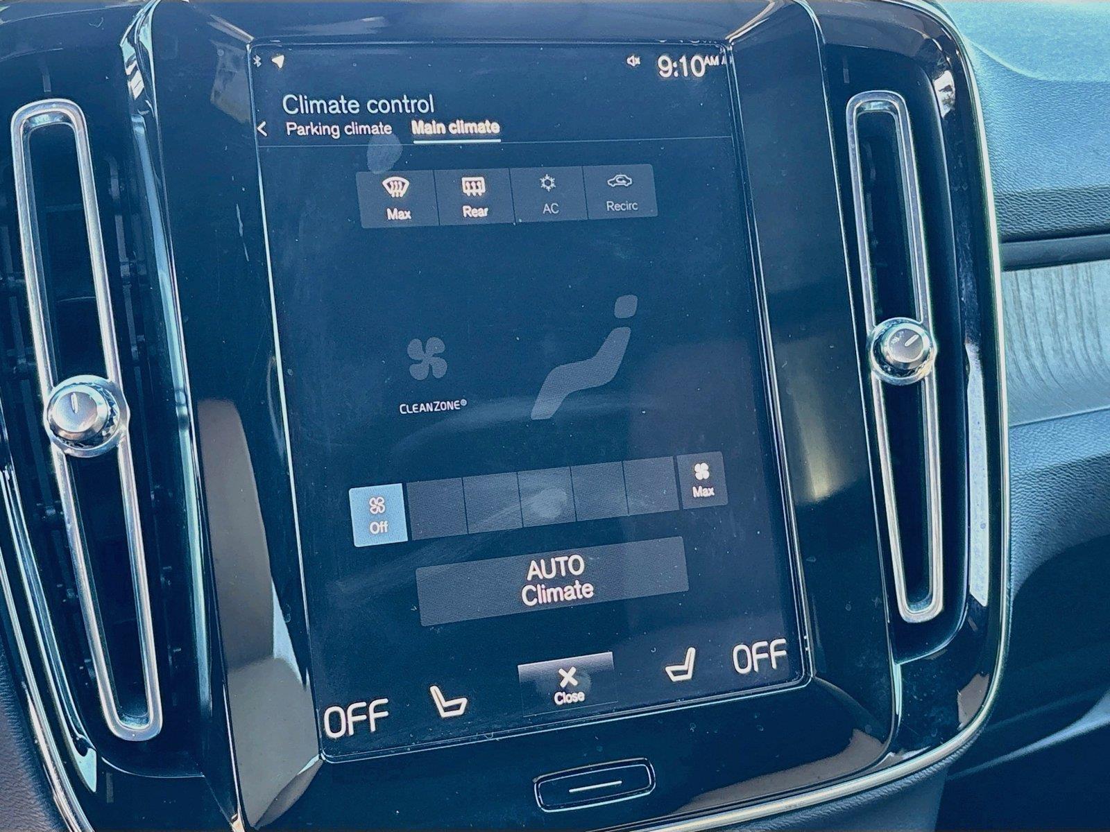 2022 Volvo XC40 Inscription