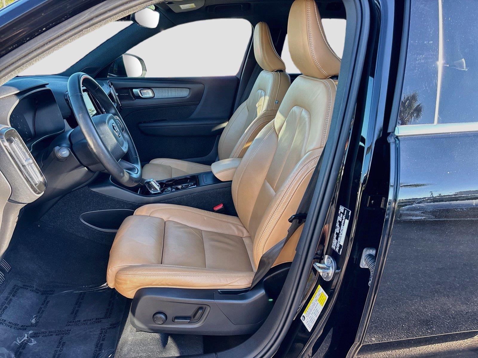 2022 Volvo XC40 Inscription