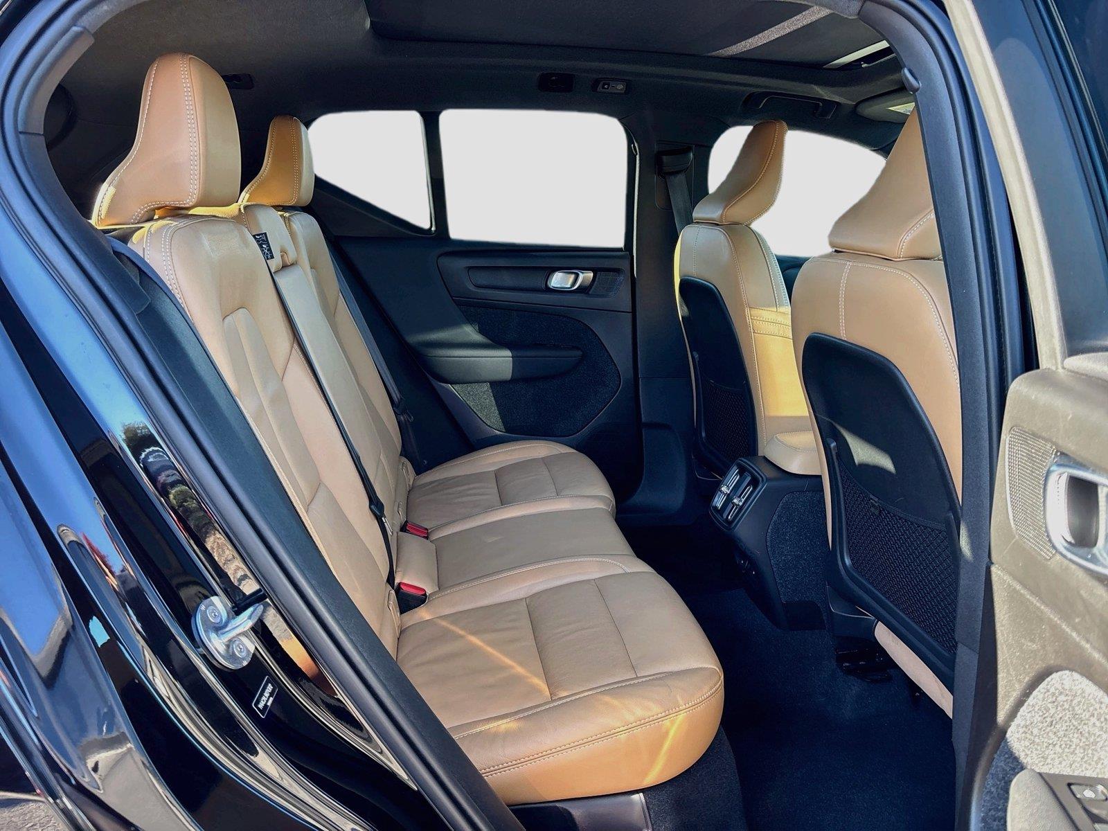 2022 Volvo XC40 Inscription