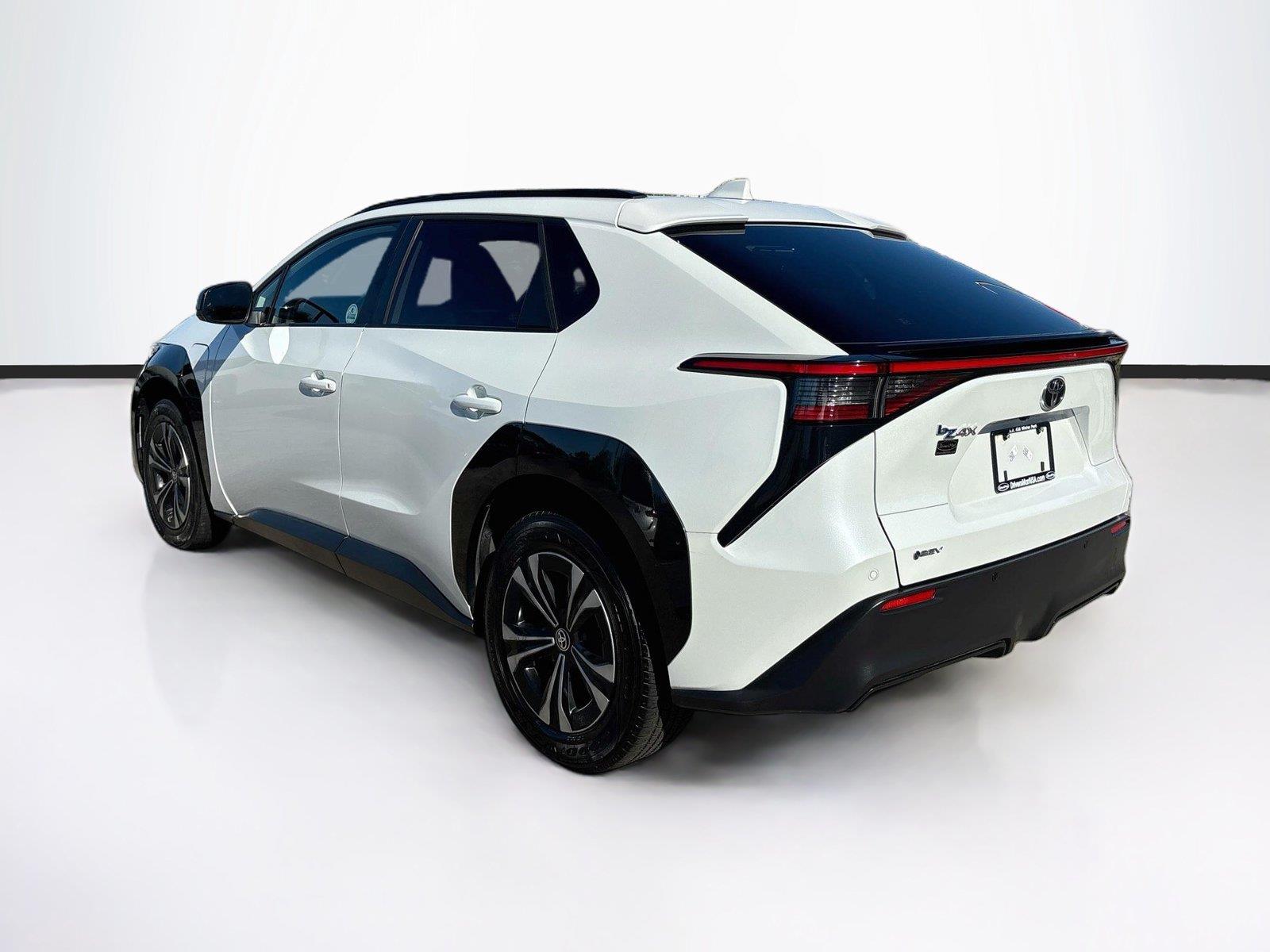 2024 Toyota bZ4X XLE