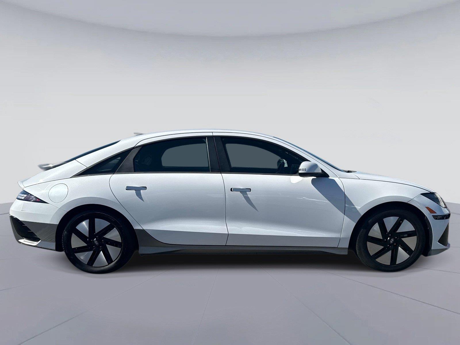 2023 HYUNDAI IONIQ 6 SE