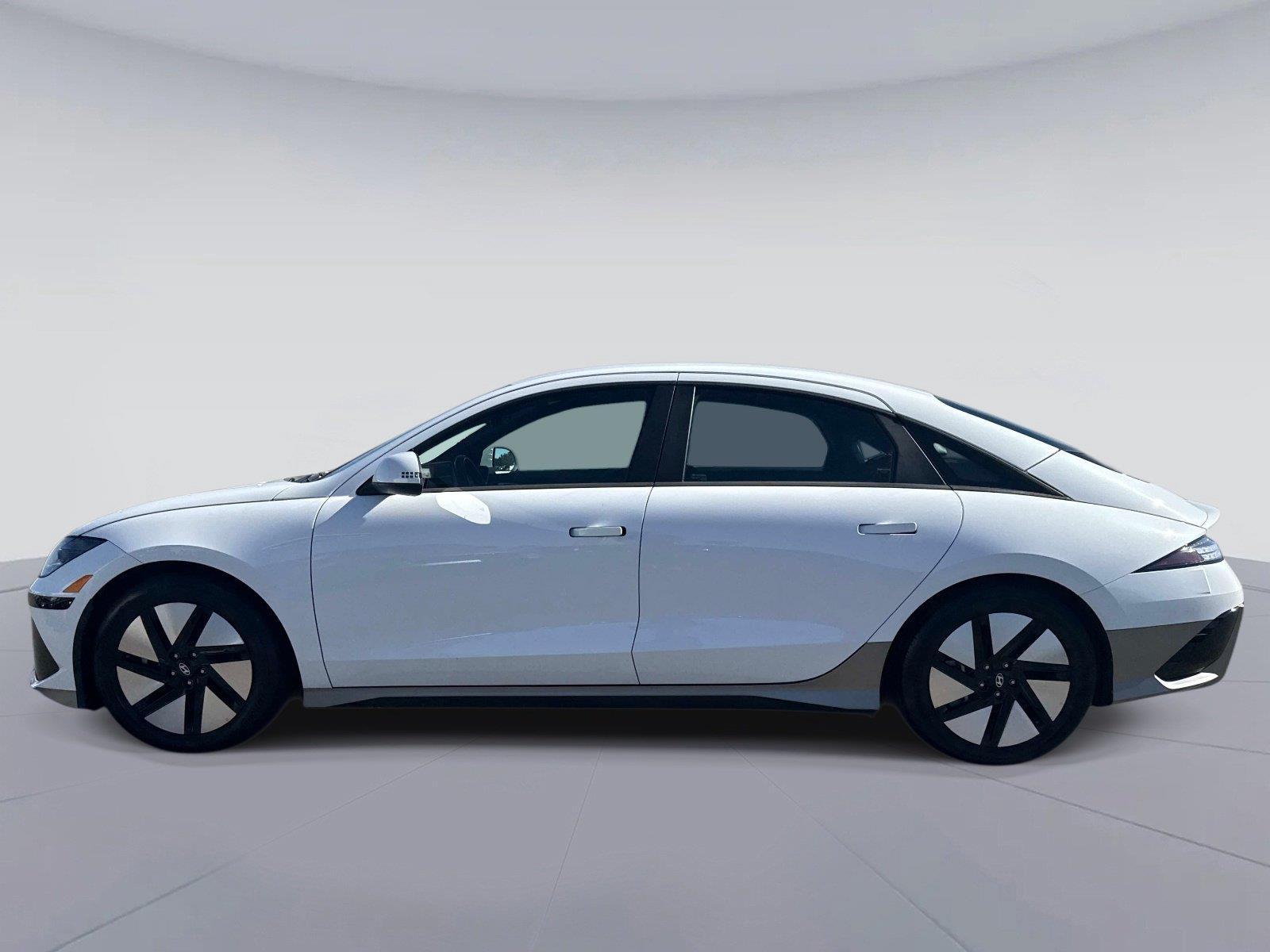2023 HYUNDAI IONIQ 6 SE