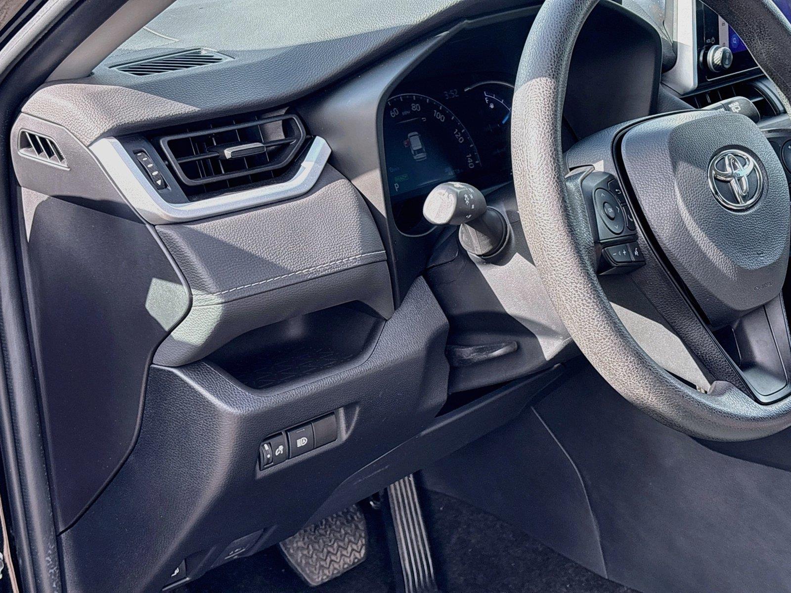2023 Toyota RAV4 Hybrid LE