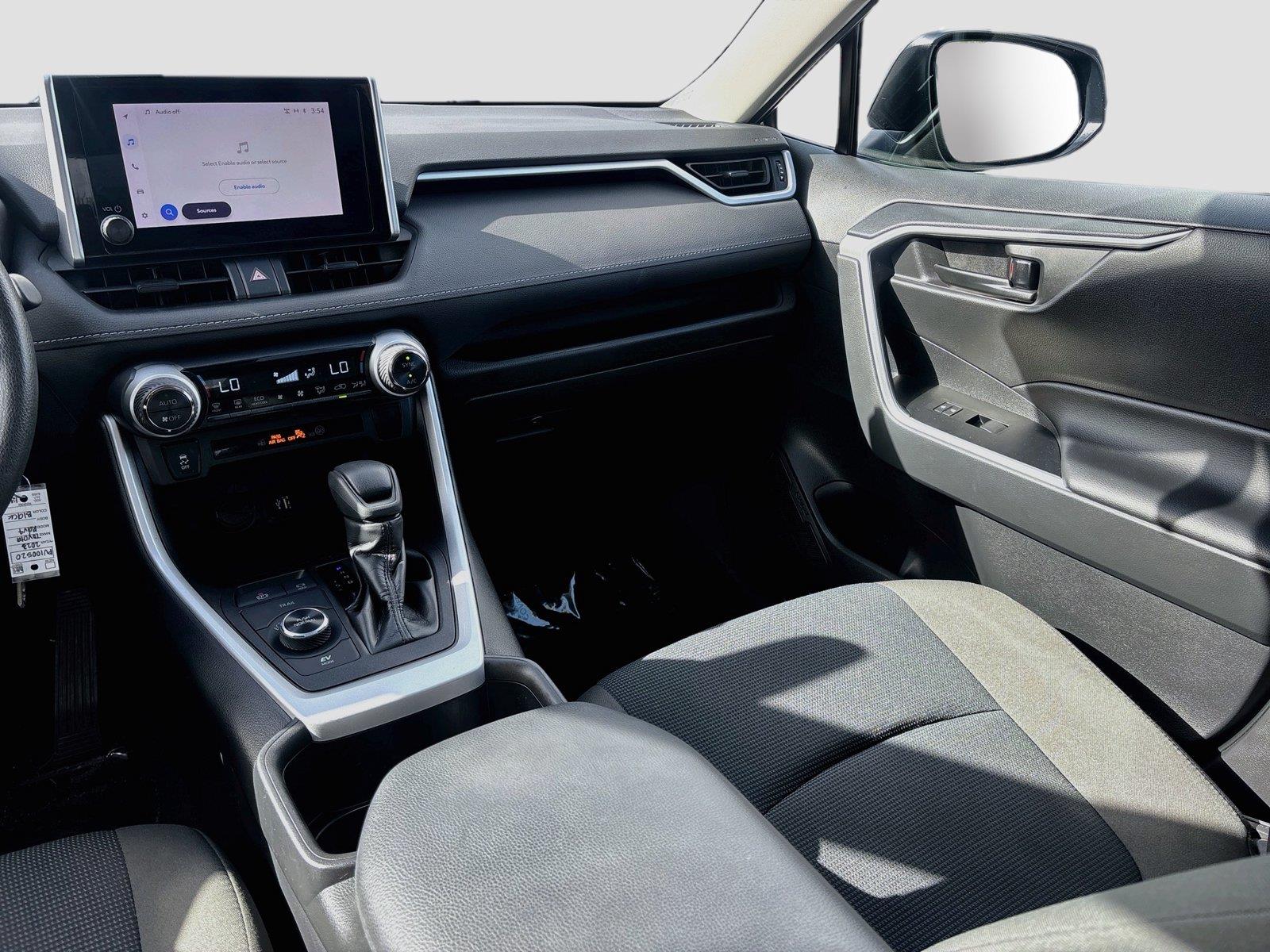 2023 Toyota RAV4 Hybrid LE