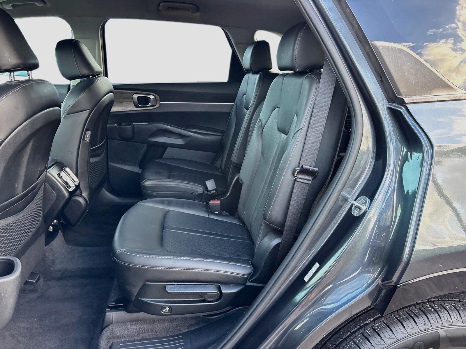 2022 Kia Sorento EX