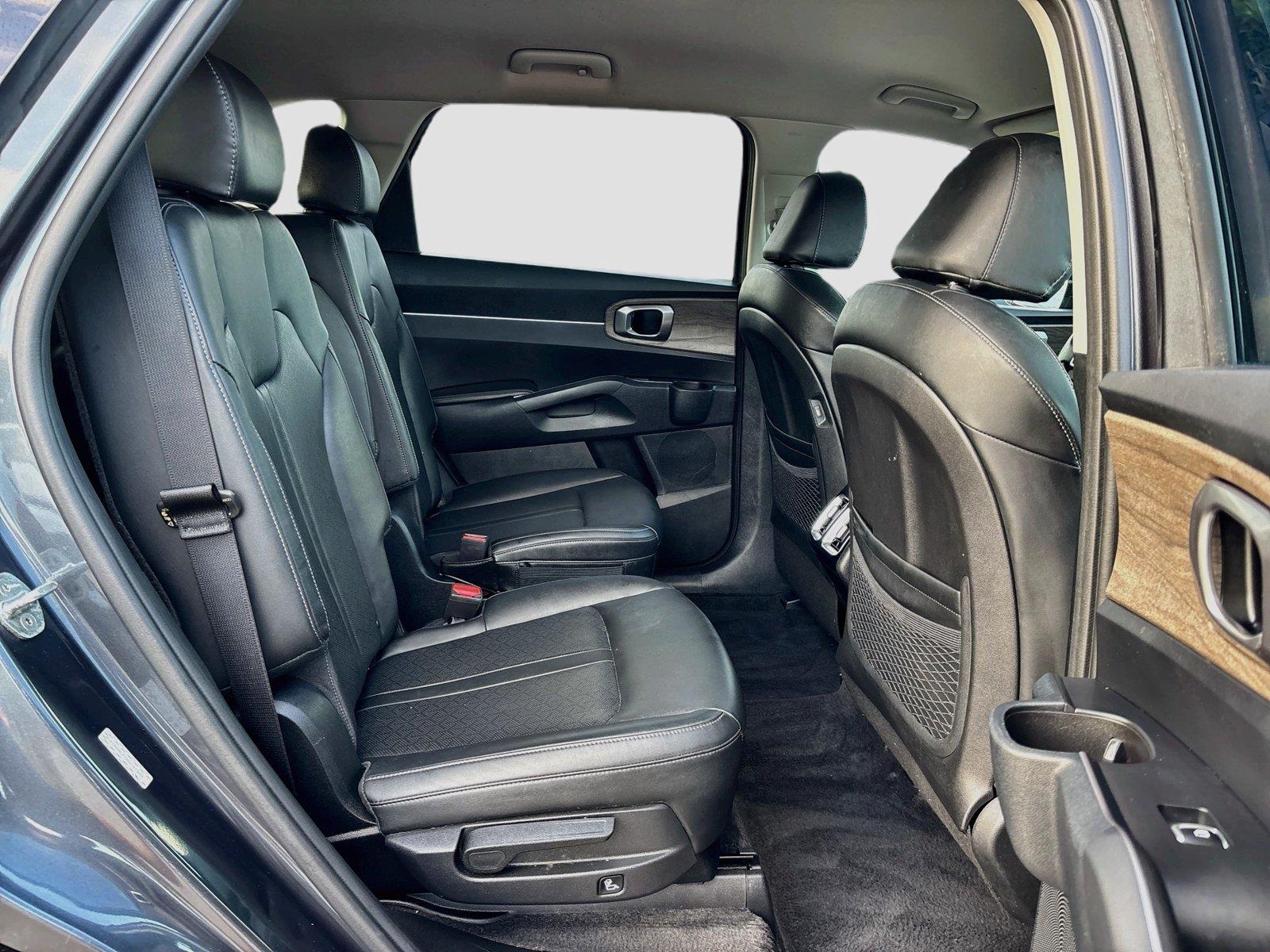 2022 Kia Sorento EX