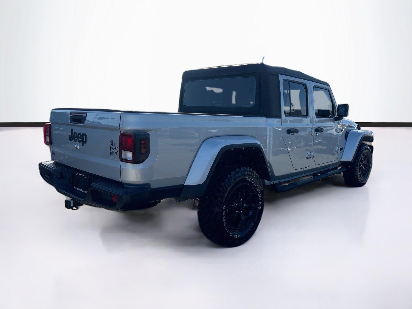 2022 Jeep Gladiator Willys Sport