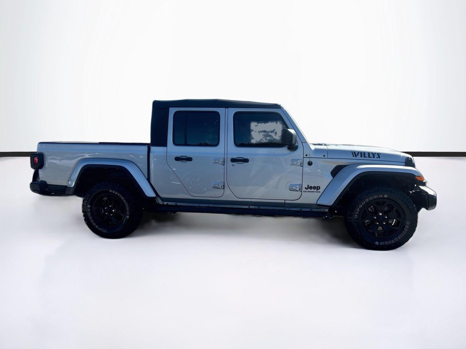 2022 Jeep Gladiator Willys Sport