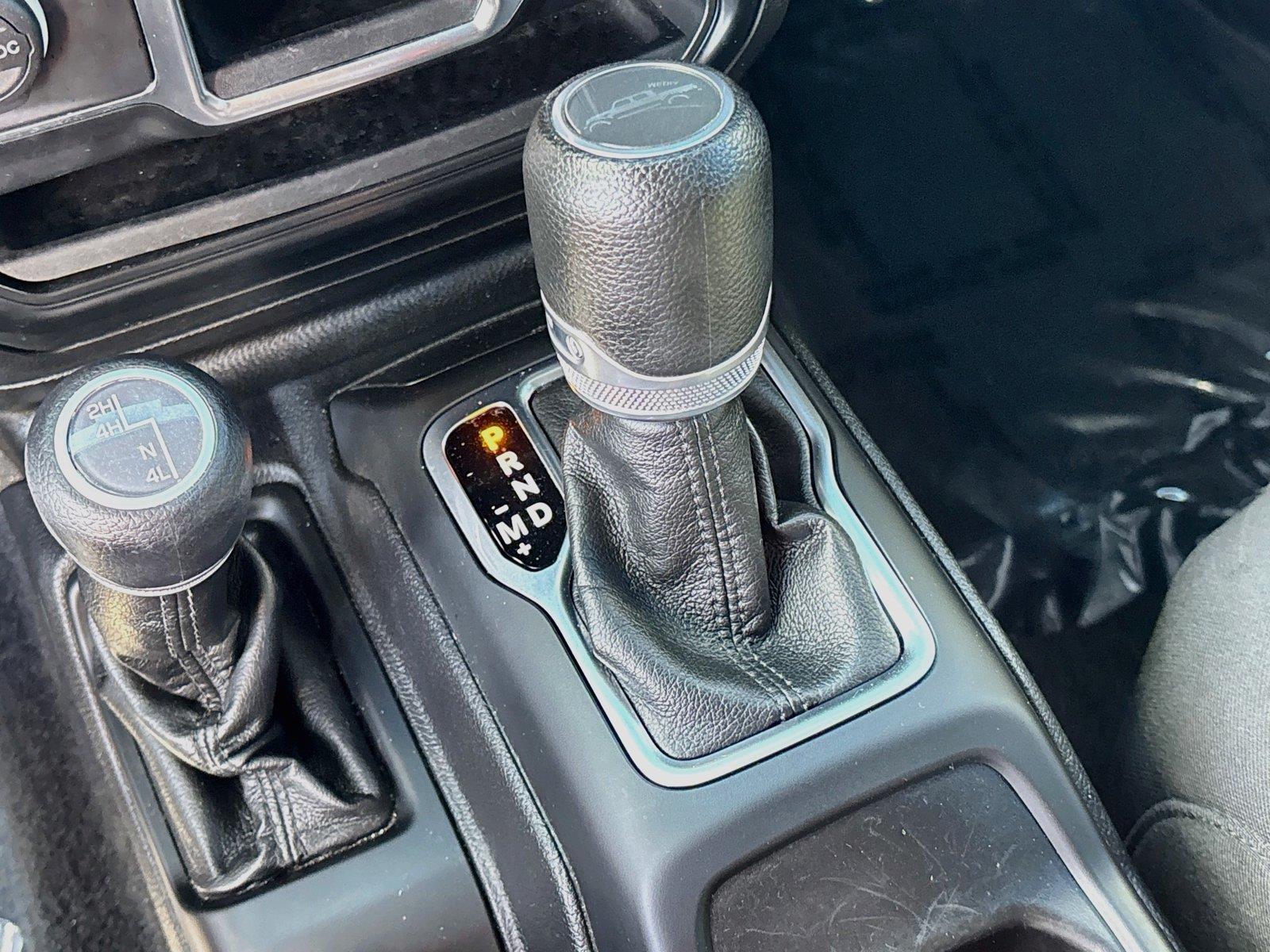 2022 Jeep Gladiator Willys Sport