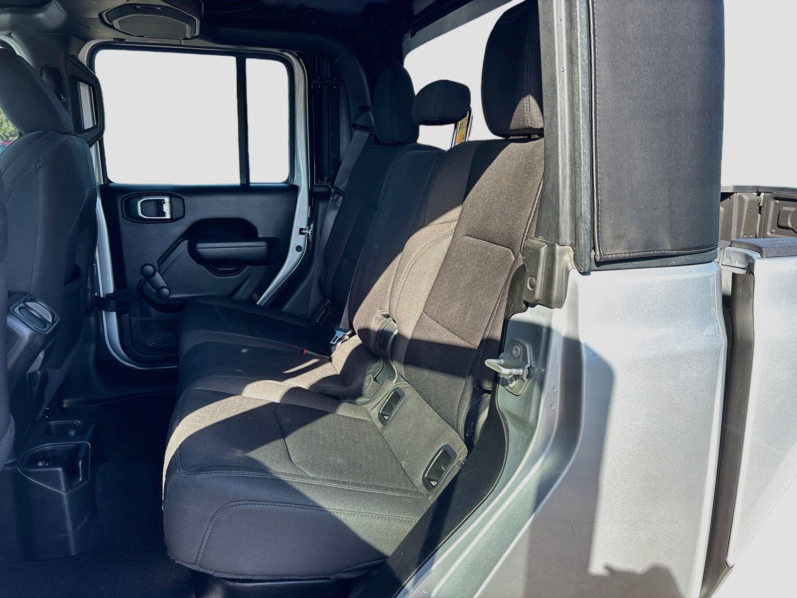 2022 Jeep Gladiator Willys Sport